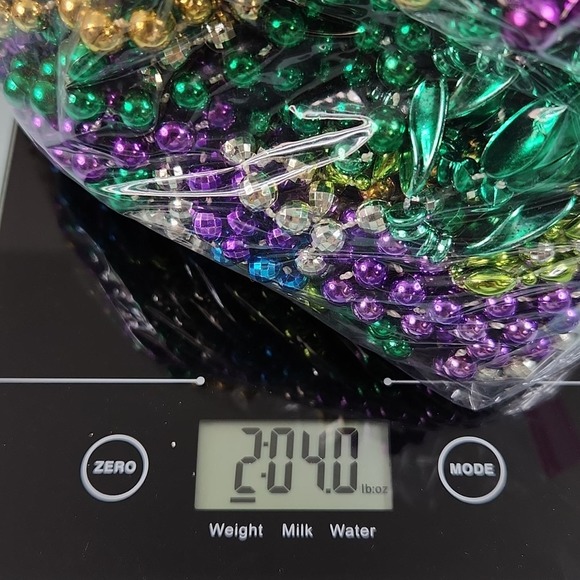 2lb Mystery Craft Broken Jewelry Loose Beads Lot - Picture 8 of 8